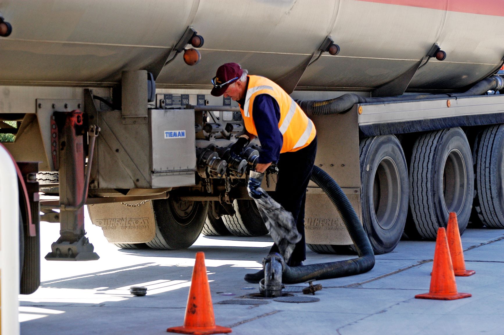 Mastering Bulk Fuel Management: Strategies for Efficiency and Transparency